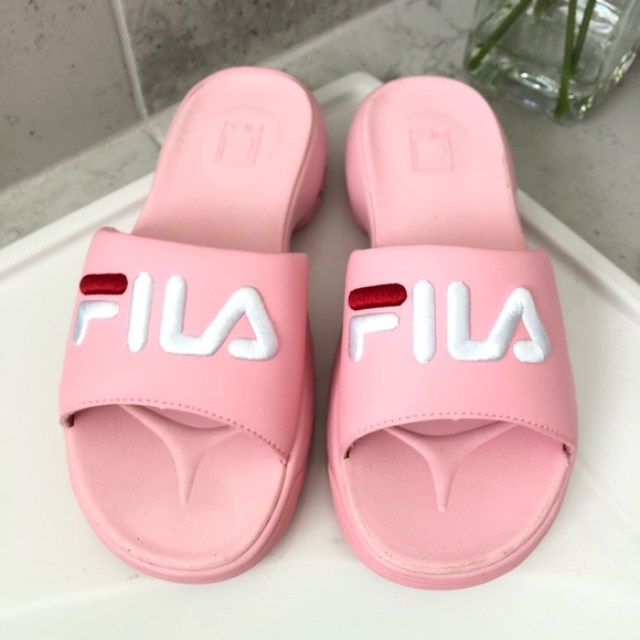 fila slippers pink